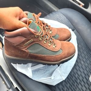 Boys Beef & Broccoli Timberlands size 7
